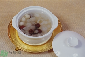 蓮子心能治失眠嗎？喝蓮心茶可以治療失眠嗎？