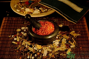 陳皮長(zhǎng)霉還可以吃嗎？陳皮上有發(fā)霉了怎么辦？