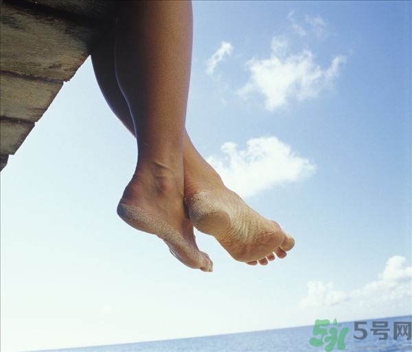 腳水腫是怎么回事？腳水腫了怎么辦？