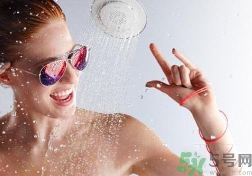 夏天洗澡水溫多少合適？夏天洗澡水溫多少比較好？