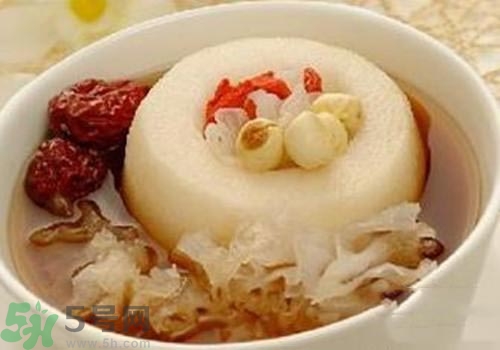 冰糖雪梨的熱量是多少？喝冰糖雪梨會胖嗎？