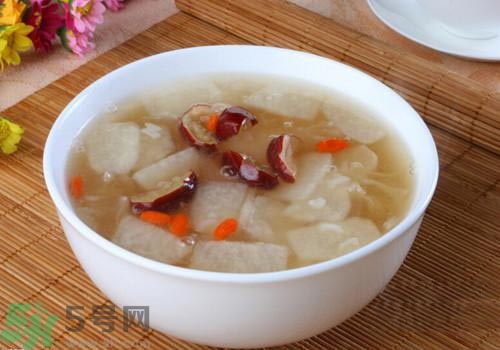 發(fā)燒可以喝冰糖雪梨嗎？發(fā)燒喝冰糖雪梨好嗎？