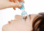 眼藥水一天滴多少次？眼藥水一次滴多少滴？