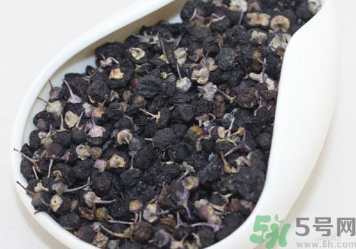 吃黑枸杞會(huì)上火嗎？吃黑枸杞會(huì)不會(huì)上火？