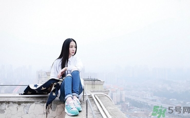 15歲女生白帶多正常嗎？15歲女生白帶異常怎么辦？