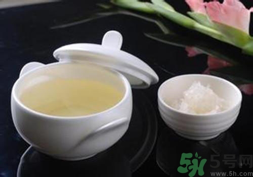 燕窩是燕子的窩嗎？燕窩是什么東西？