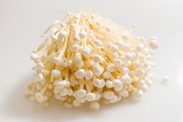 金針菇變黃了還能吃嗎？金針菇放久了黃了可以吃嗎？