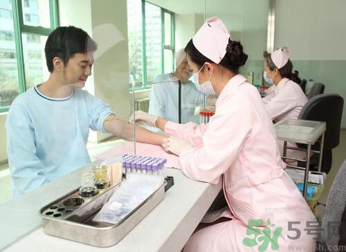 獻(xiàn)血后可以洗澡嗎？抽血后可以洗澡嗎？