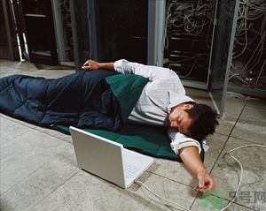 睡眠不規(guī)律如何調(diào)整？睡眠不規(guī)律會胖嗎？
