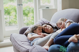 睡眠不規(guī)律如何調(diào)整？睡眠不規(guī)律會胖嗎？