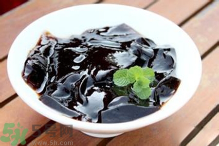 仙草是熱性還是涼性？仙草是涼性的嗎？