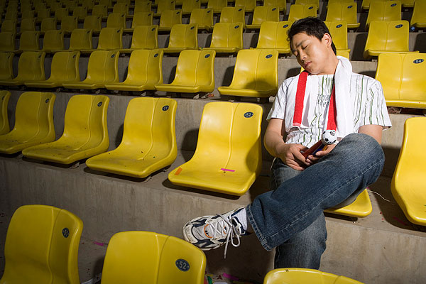 睡眠不足頭痛是什么原因？睡眠不足想吐怎么辦