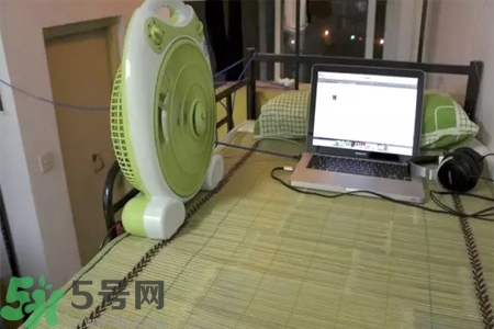 夏天睡涼席好嗎？夏天睡涼席好不好？