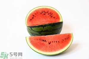 如何辨別西瓜生熟？怎么看西瓜熟不熟？