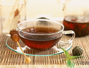 中暑能喝冰水嗎？中暑能吃冰淇淋嗎？