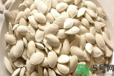 吃南瓜子的好處？吃南瓜子的壞處？