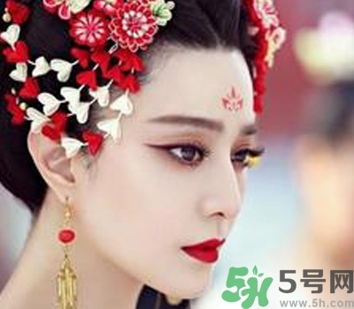 丹鳳眼是什么樣的？丹鳳眼怎么化妝好看？