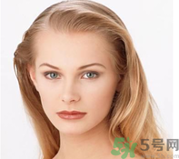 眉心長痘痘是什么原因？眉心長痘痘怎么辦？
