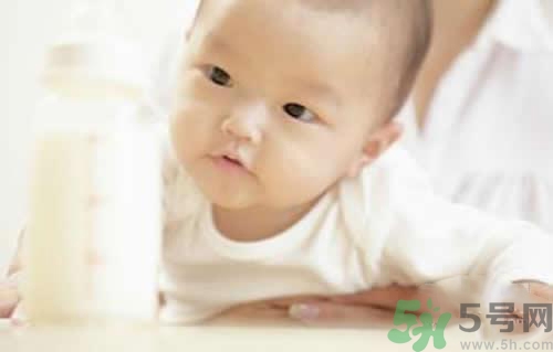 寶寶吃慣了奶瓶不吃母乳怎么辦？喂奶的正確方法