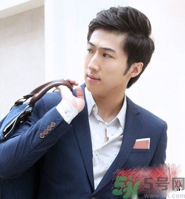 李鐘碩發(fā)型是什么？姜哲發(fā)型是什么？