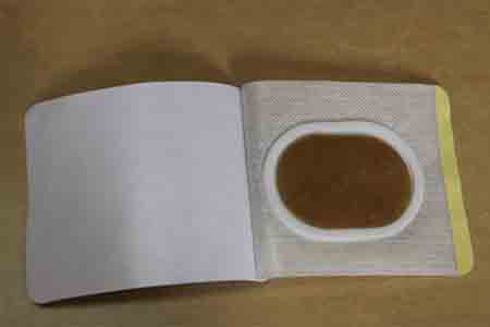 膏藥的使用方法？如何正確貼傳統(tǒng)黑膏藥？