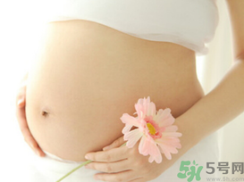 月子里怎么去妊娠紋？月子里吃什么可以去妊娠紋？