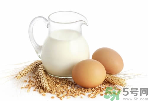 懷孕一個(gè)月吃什么對胎兒好？懷孕一個(gè)月的癥狀？