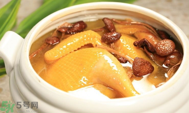產(chǎn)后喝雞湯有什么好處？產(chǎn)后雞湯做法推薦