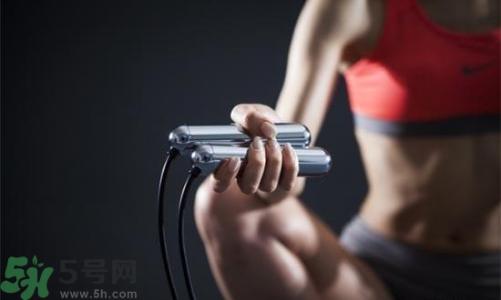 女生跳繩要注意什么？跳繩要注意什么？