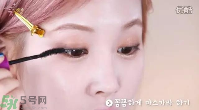 戴眼鏡怎么化妝？眼鏡妝怎么畫