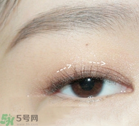 戴眼鏡怎么化妝？眼鏡妝怎么畫(huà)