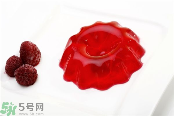 寶寶咳嗽能吃果凍嗎？寶寶多大可以吃果凍？