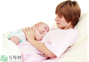剖腹產(chǎn)后多久來月經(jīng)？剖腹產(chǎn)后月經(jīng)不調(diào)的表現(xiàn)？