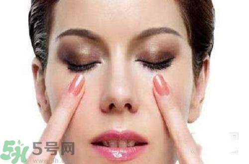 秋季眼睛干澀怎么辦？秋季眼睛干澀怎么調(diào)理？