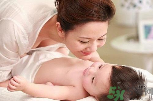 秋天坐月子怎么穿衣服？秋天坐月子注意事項(xiàng)