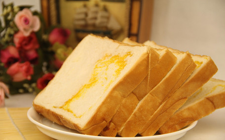 烤吐司怎么做好吃 烤土司需要蓋蓋子嗎