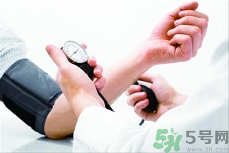 腦出血的護(hù)理措施有哪些？腦出血的飲食護(hù)理是什么？