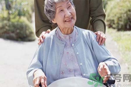 帕金森的易發(fā)人群有哪些？如何預(yù)防帕金森？