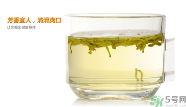 金銀花可以和羅漢果一起泡水喝嗎？羅漢果金銀花茶功效及做法