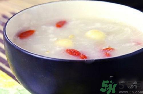 秋天喝什么粥比較好？秋天喝粥的好處