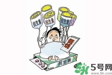 濫用抗生素會(huì)導(dǎo)致免疫力下降嗎？?濫用抗生素會(huì)出現(xiàn)什么癥狀？