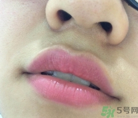 藍(lán)色之戀口紅多少錢(qián)?韓國(guó)藍(lán)色之戀口紅價(jià)格