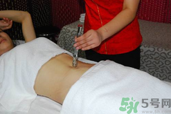 為什么說秋季是艾灸養(yǎng)生最好的季節(jié)？秋季艾灸養(yǎng)生的注意事項