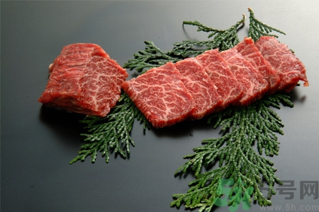 口腔潰瘍可以吃牛肉嗎？口腔潰瘍能不能吃牛肉？