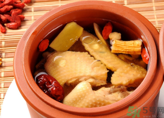 秋季干燥喝什么湯最好？秋季養(yǎng)生湯推薦