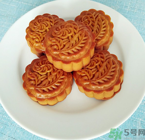 血糖高的人可以吃月餅嗎？血糖高的人怎樣吃月餅？