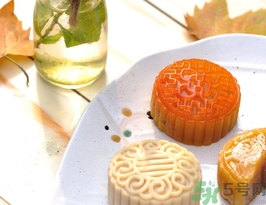 月餅一次吃多少比較好？月餅吃多了會(huì)怎樣？