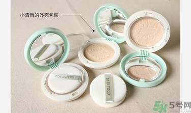 bb霜用手還是用海綿好？bb霜的正確使用方法