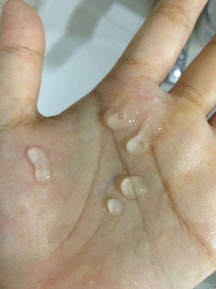 春雨和水光面膜哪個好？春雨面膜和水光面膜哪個好？