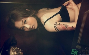 女生紋身紋哪兒比較好看？紋身可以徹底洗掉嗎？